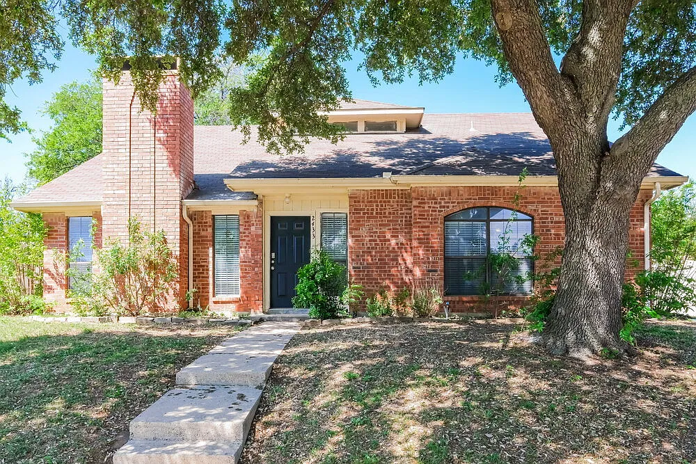 3 bed, 2.5 bath, 1871 sqft, $2,485 — Photo 1