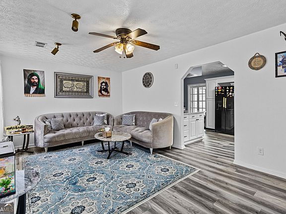 5th image of 3720 Quail Hollow Trl