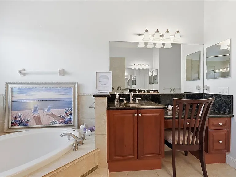15449 Mulholland Rd — Photo 23
