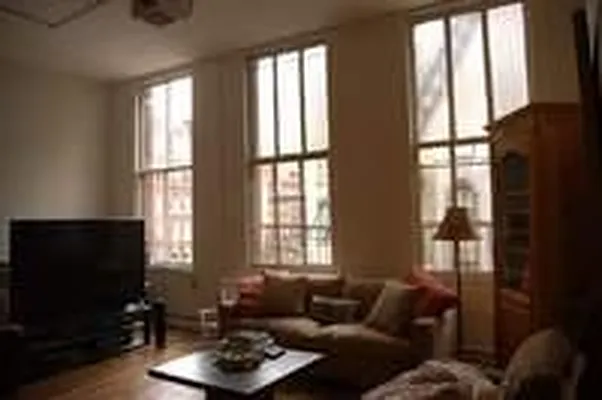 Rented by Metropolitan Property Group | media 35