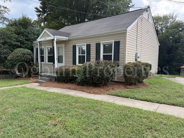 2900 S Main St