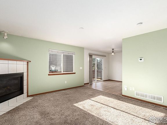 3rd image of 1004 Winona Cir