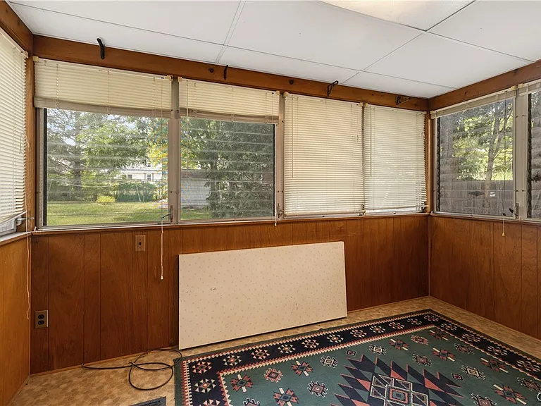 444 Buckingham Ave — Photo 24