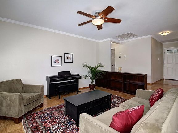 5th image of 8308 Briar Cliff Way