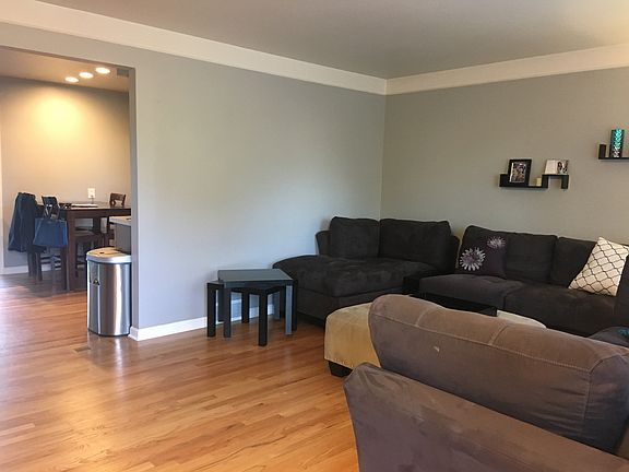 3rd image of 14275 Beatrice St