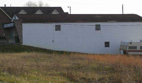 2nd image of 1419 W Andrew Johnson Hwy