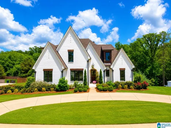 5747 Deercrest Ct, Trussville, AL 35173