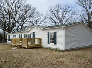 1035 Cain Brake Rd, White Bluff, TN 37187