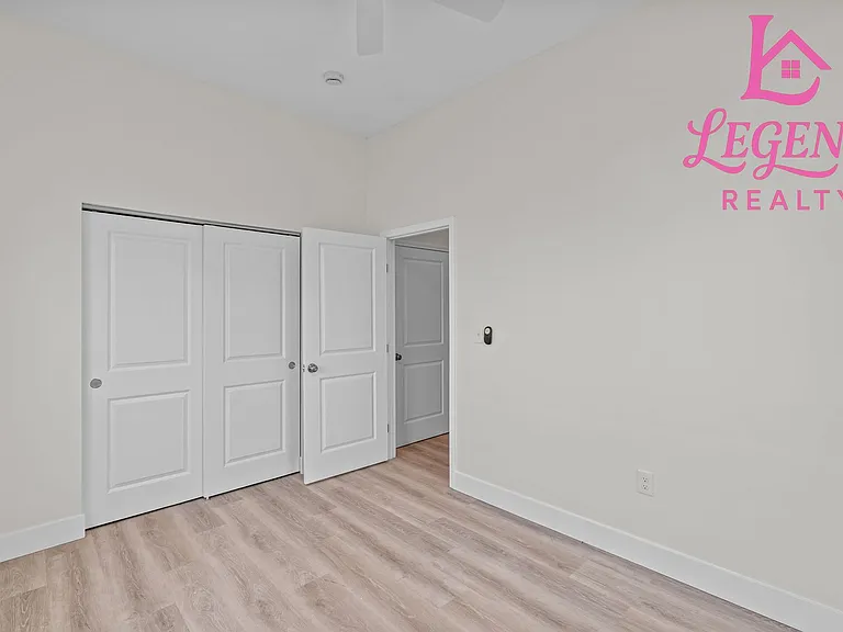 4138 Iowa Ave — Photo 22