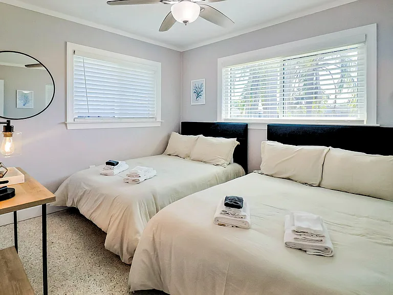 2545 Webber St — Photo 50