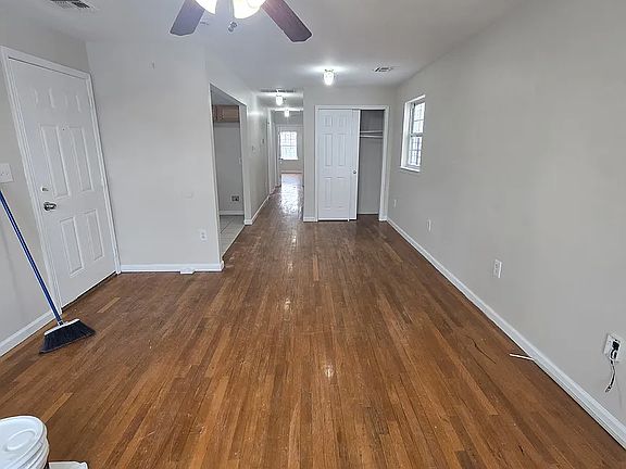 3rd image of 520 S 15th St #5C