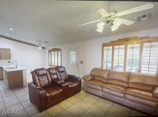2108 S Olivewood, Mesa, AZ 85209