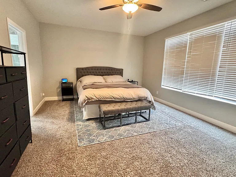 Master Bedroom- Downstairs