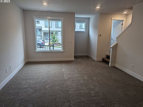 2nd image of 6908 NE 16th Ave