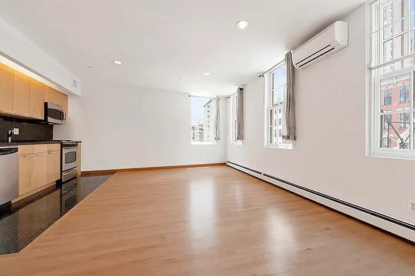 Rented by Nest Seekers International | media 3