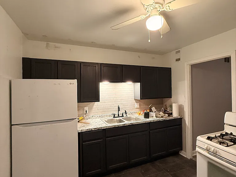 4010 W Lancaster Ave — Photo 5