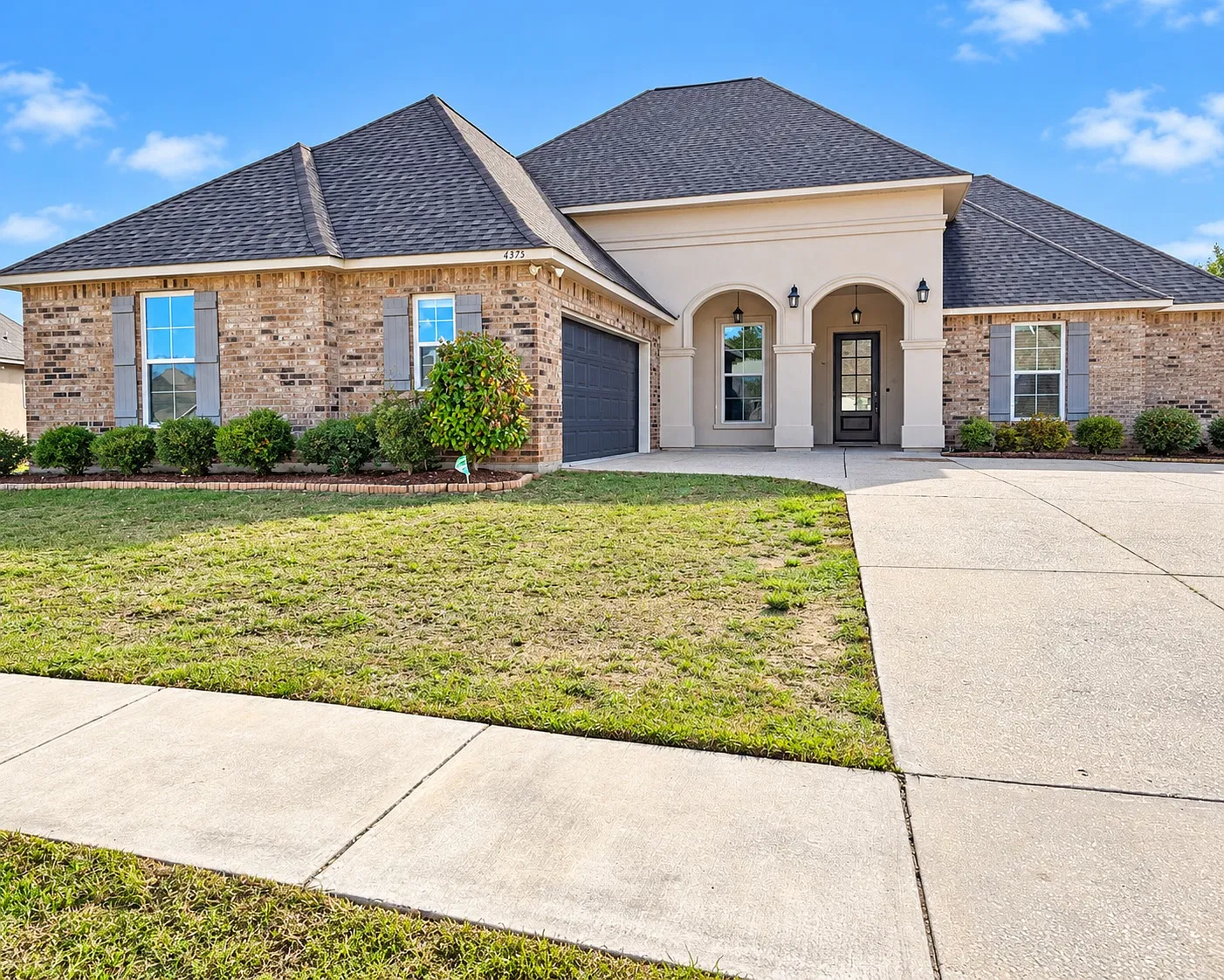 4375 Bayou Plantation Dr — Photo 1