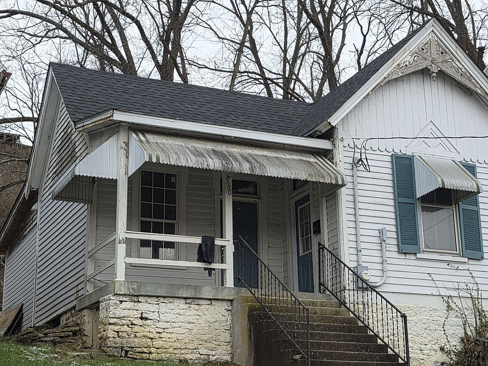 1st image of 360 E 4th St