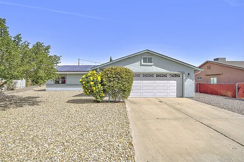 4860 N Sauter Dr E Photo 1