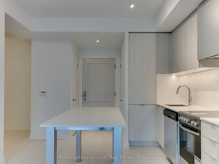 10 Gibbs Rd #1006 — Photo 16