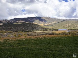 1735 S Highway 24 Hwy, Loa, UT 84747