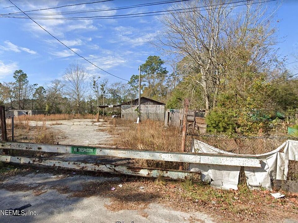 2nd image of 14160 GOSSETT Street