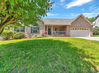 1237 Grenoble Dr, Knoxville, TN 37909