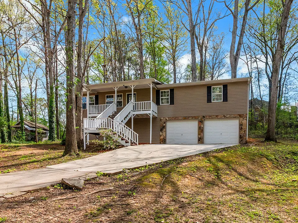 3653 Chestnut Lake Ct