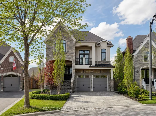 10 Sim Hill Cres, King, ON L7B 0C4
