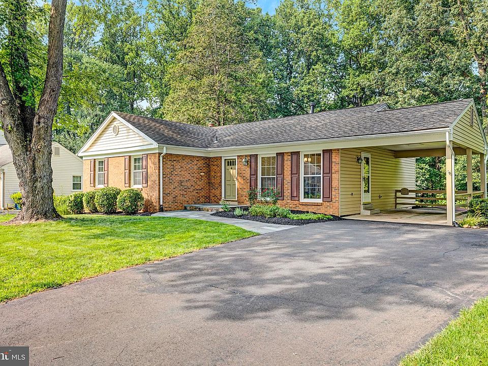 1st image of 10828 Broadwater Dr