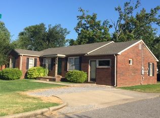 705 Chestnut St, Murray, KY 42071