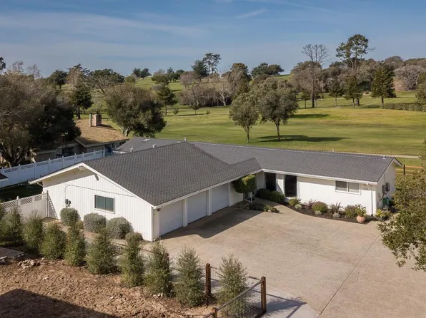 11690 Tam Oshanter Dr, Salinas, CA 93906