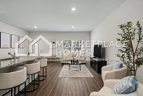 425 Oakwood Dr NW Photo 1