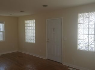 5112 NW Radial Hwy, Omaha, NE 68104