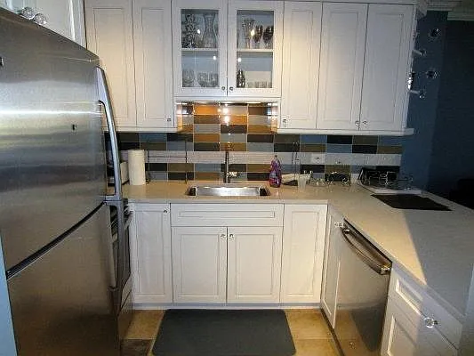 1030 N State St #5 — Photo 2