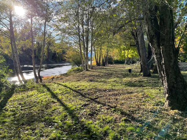 0 Lower River Rd, Grants Pass, OR 97526