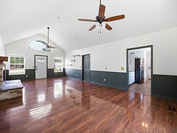 4th image of 50 Chestnut Ridge Rd