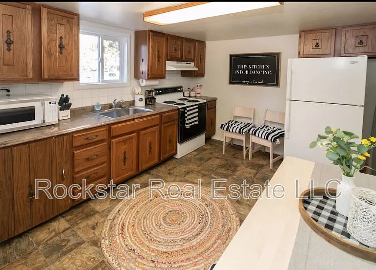 6707 N Atlantic St — Photo 3
