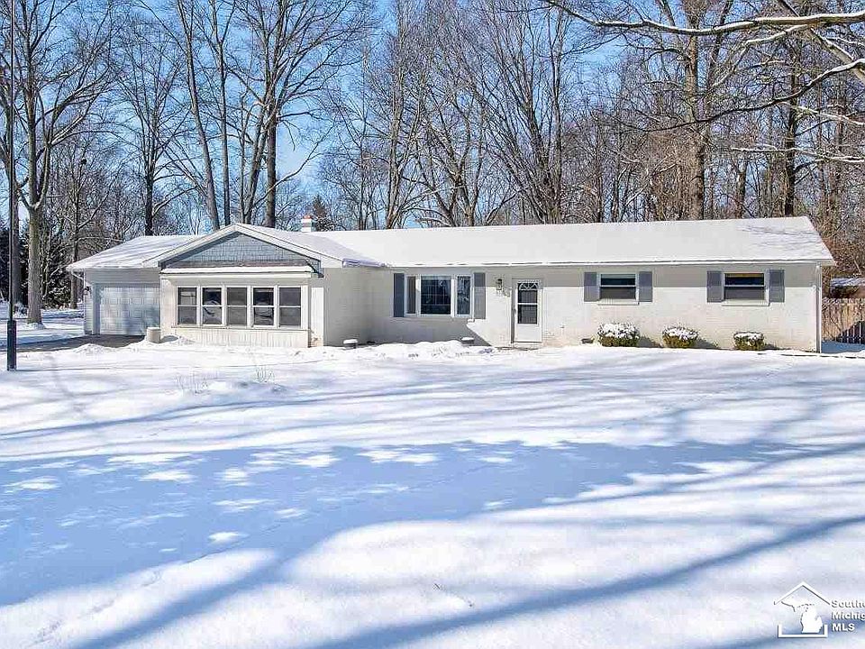 1st image of 8325 Chamberlain Dr