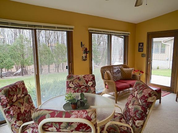4th image of 800 Marshal Ct