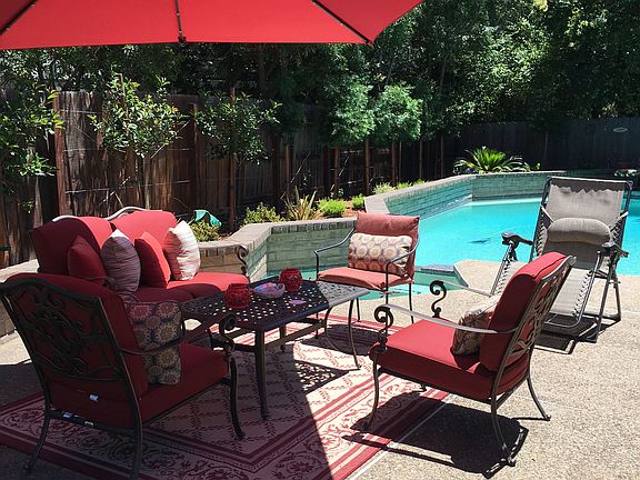 3rd image of 5024 Hidden Creek Ln