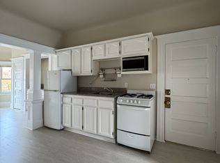 527 12th St #B, Sacramento, CA