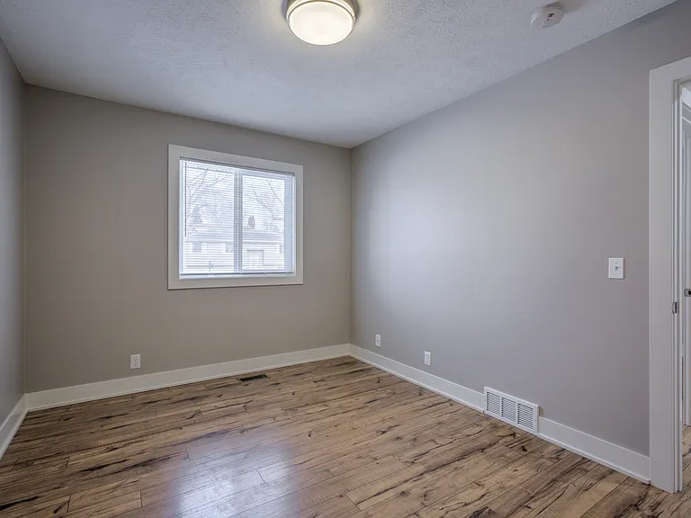13511 Schirra St — Photo 21