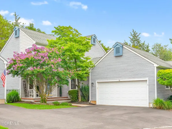 22 Turnberry Circle #121, Toms River, NJ 08753