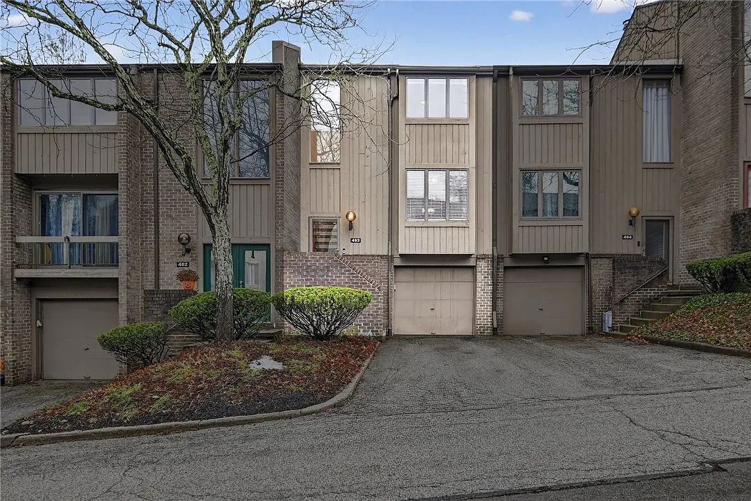 463 Cherry Ct photo 1