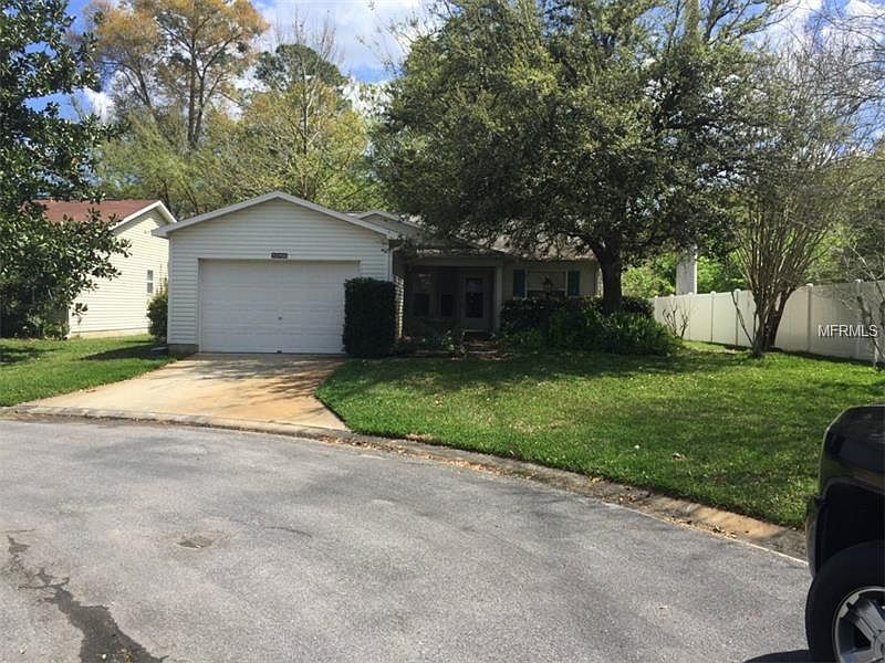 1st image of 32200 Sweetbriar Ct