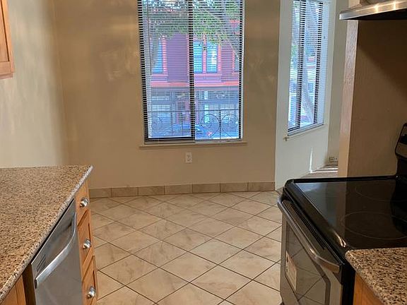 3rd image of 3515 25th St APT 105