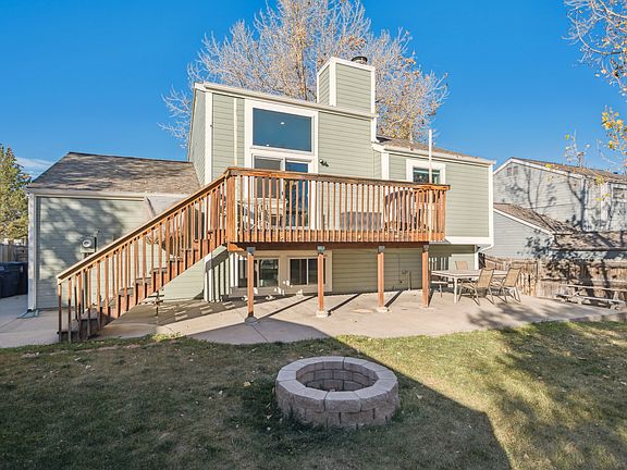 Back yard deck & fire pit