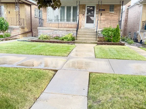 (undisclosed Address), Chicago, IL 60638