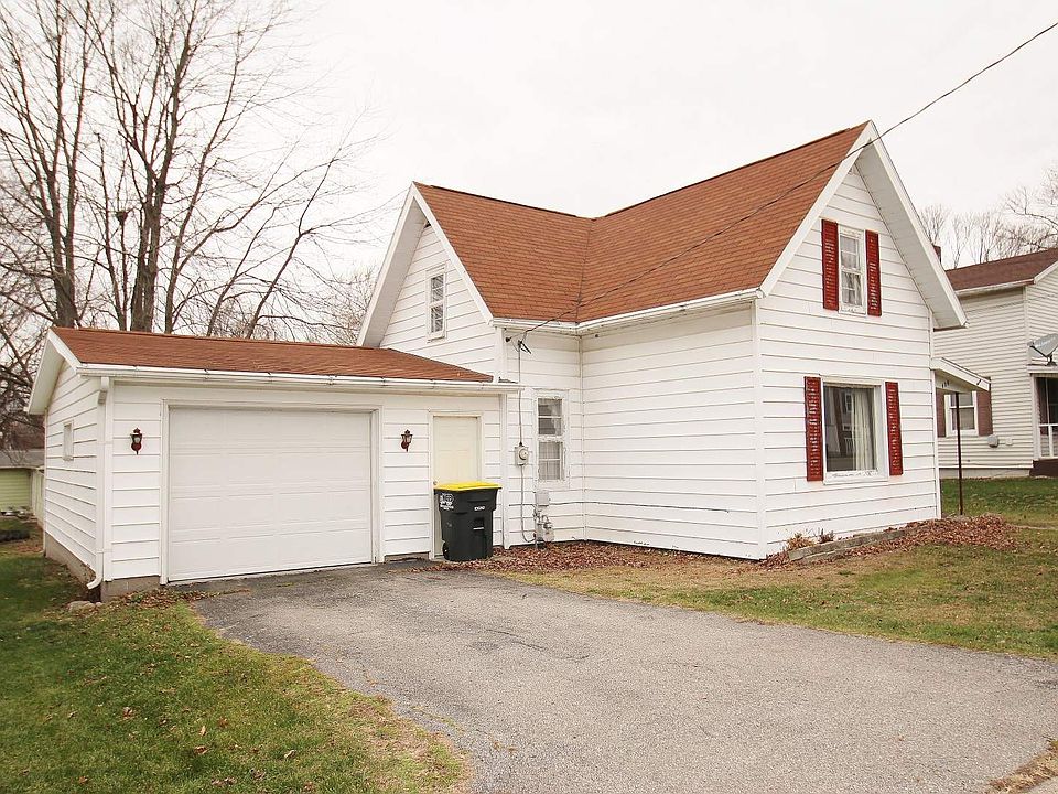 1st image of 456 Sherman St